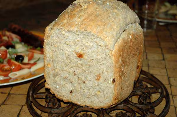 Pain au muesli et raisins