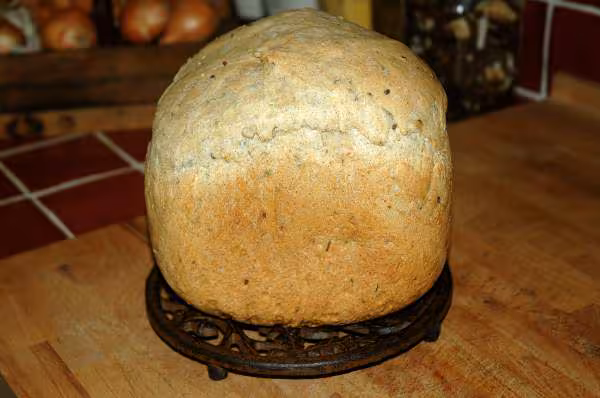 Pain aux trois farines et fines herbes