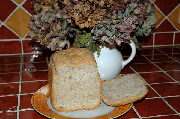 Pain de seigle aux graines de pavot sur poolish