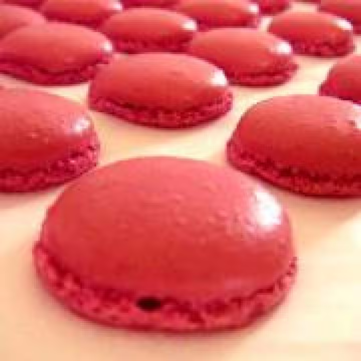 Macarons a la framboise