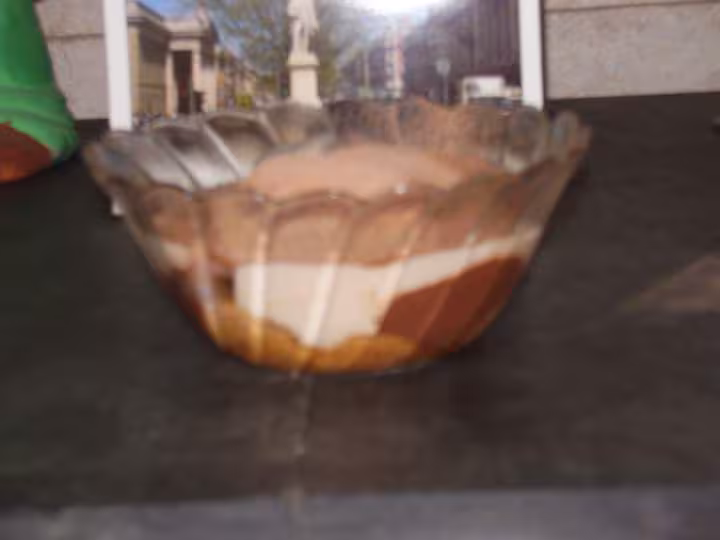 Diplomate poires marrons vue de cote