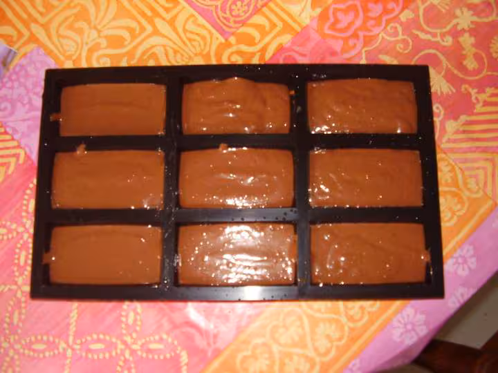 Moelleux au chocolat et aux epices avant la cuisson