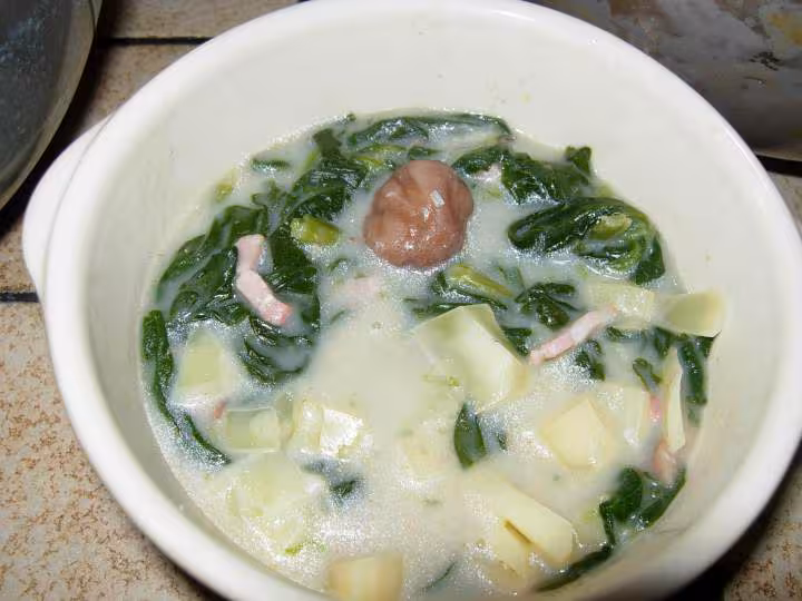 Soupe rosee epinards marrons lardons comte