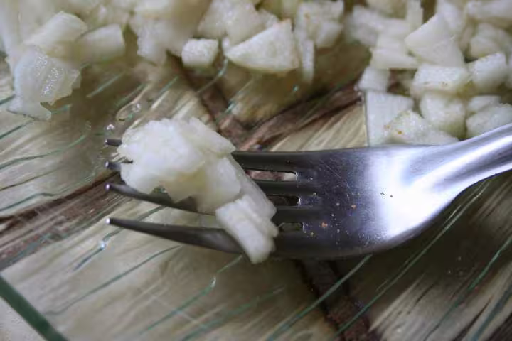 Poires coupees pour compotee