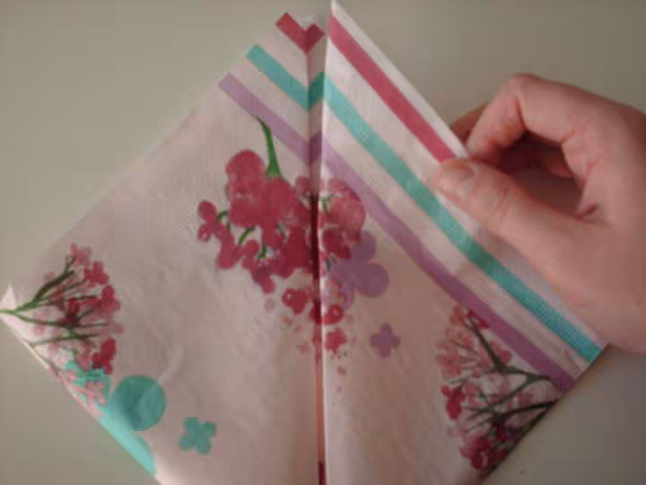 Pliage serviette pour la table