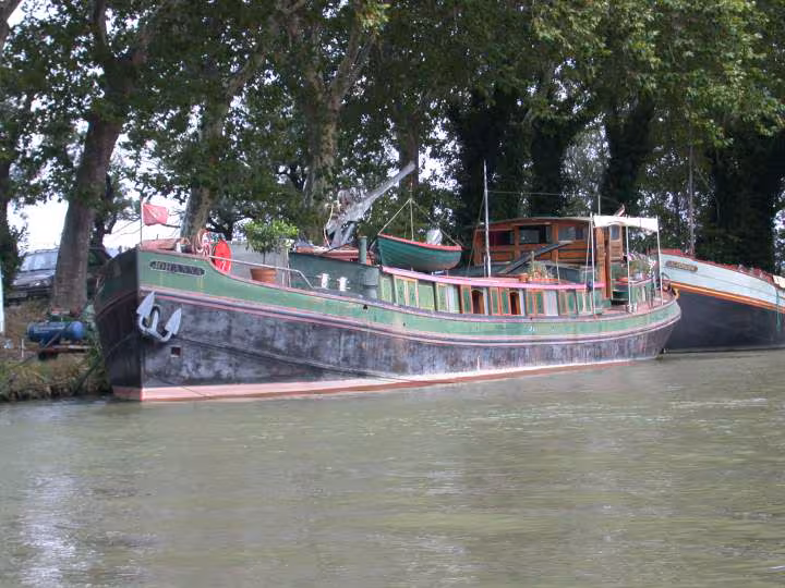 Canal du midi a le sommail