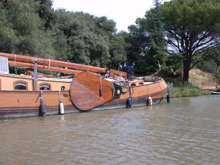 Canal du midi a le sommail