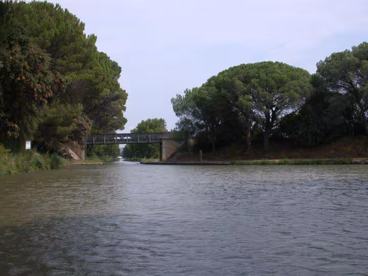 Canal du midi a le sommail