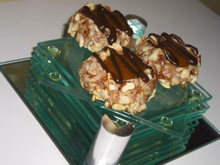 Bouchees chocolat caramel cuites et remplies