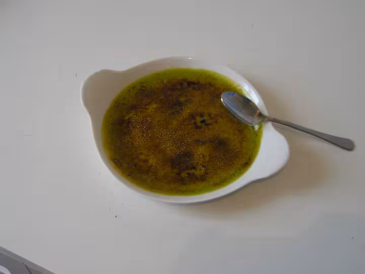 Creme brulee pistache