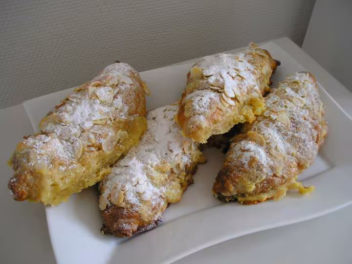 Croissants aux amandes
