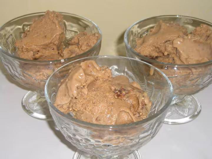 Glace pralinee aux ferrero rochers