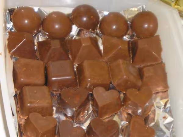 Pralines croustillants aux crepes dentelles
