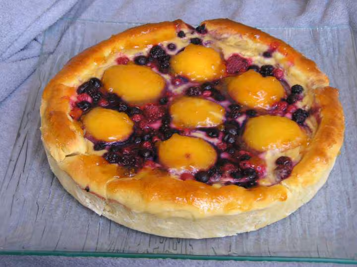 Tarte aux fruits briochee