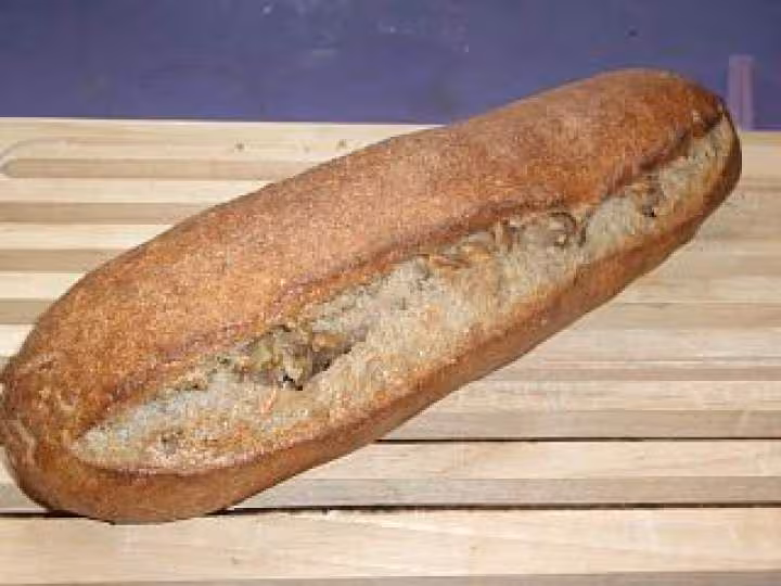 Pain levain seigle et noix