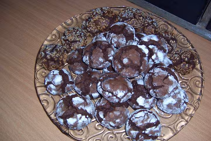 Chocolate crinkles