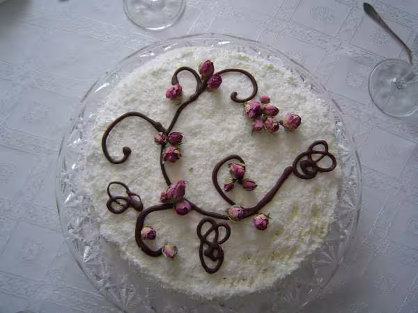Gateau d anniversaire raffaello decore 1