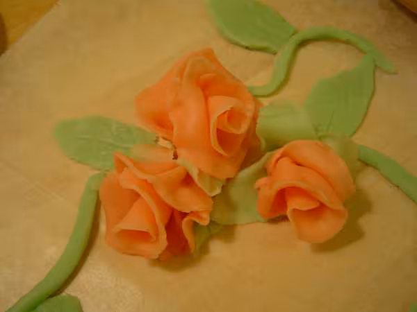 Roses sur mon gateau d anniv vue n 2