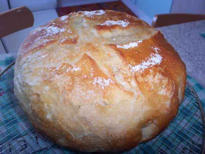 Miche en cocotte cuite a four chaud