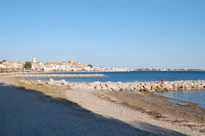 Bouzigues et sa plage