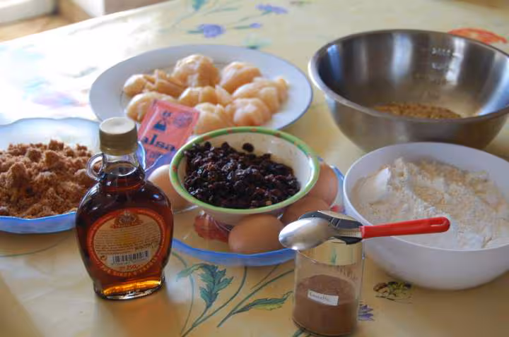 Ingredients pour 2 gateaux aux poires et aux fruits secs