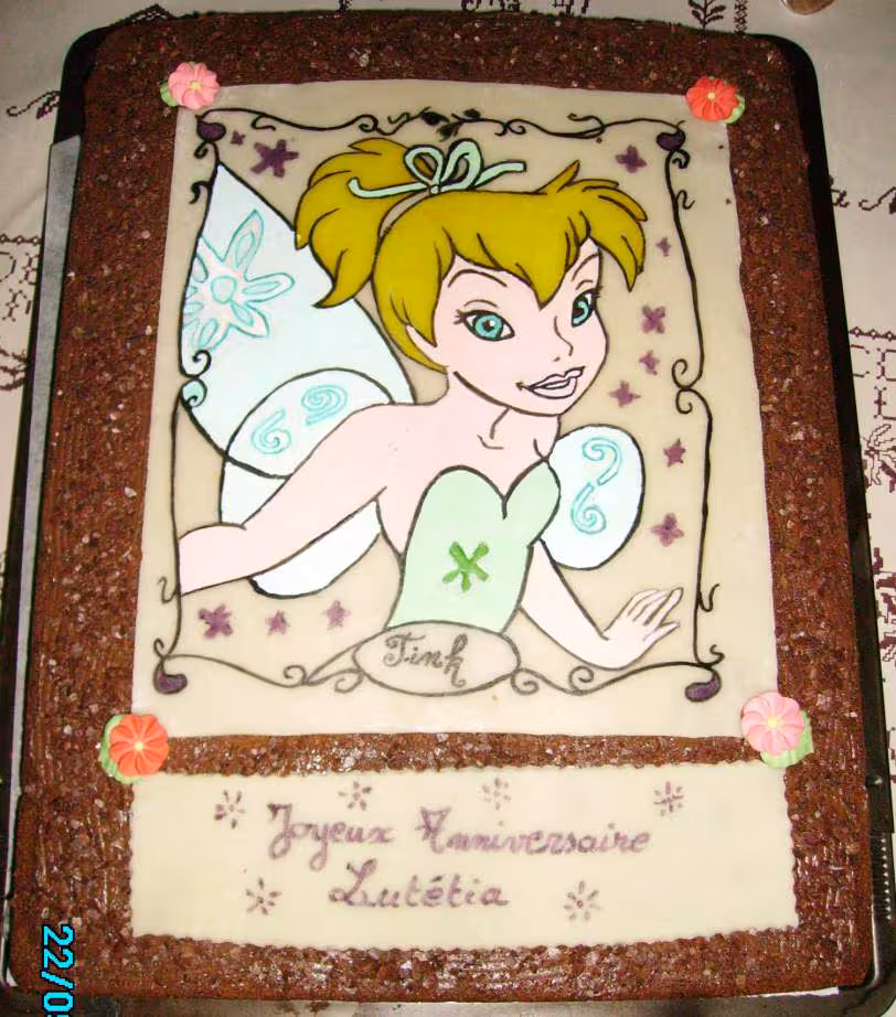 Gateau d anniv de la soeur du petit qui avait eu cars