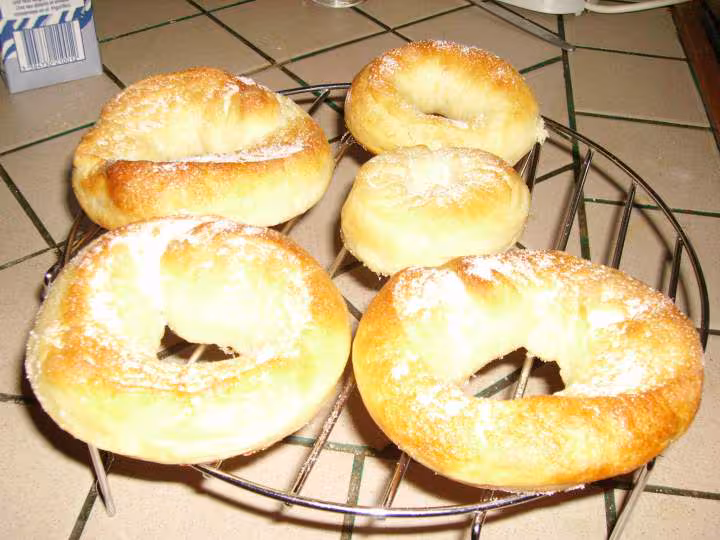Gimblettes 1ere fournee recette gentillement donnee par rose