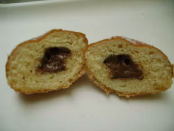 Interieur beignets fourres au chocolat