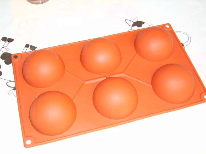 Toujours moule demi spheres