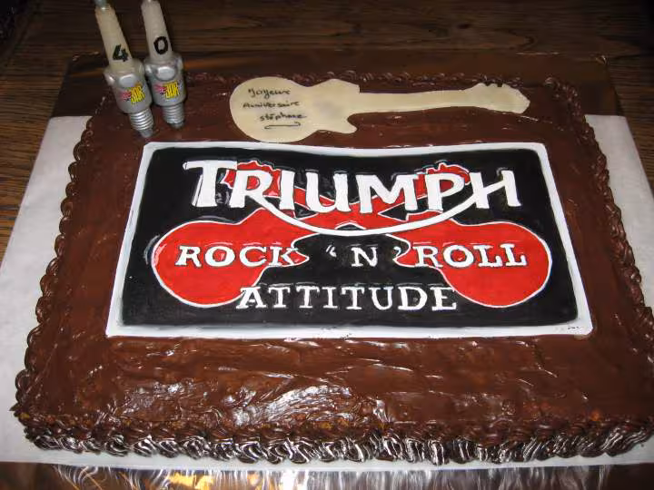 Un des gateaux d anniversaire pour ce soir