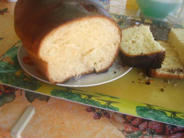Mie de la brioche map cuite au four