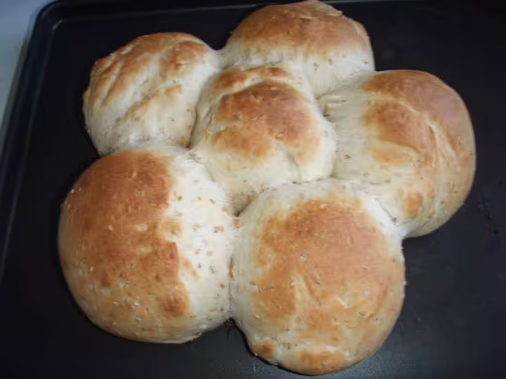 Tournesol de pain blanc au sesame