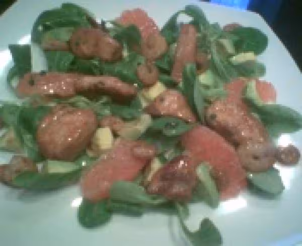 Salade de poulet marine crevettes et pamplemousse rose