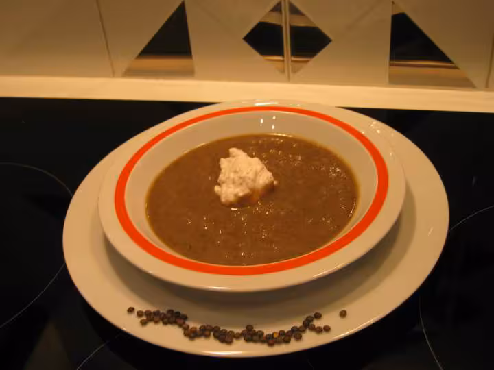 Creme de lentilles vertes et son nuage de jambon