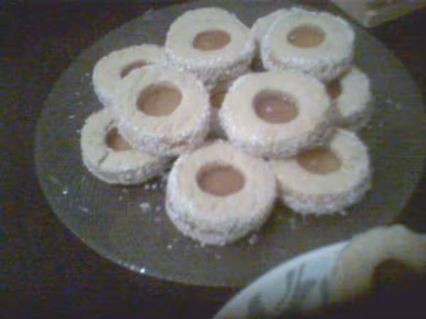Gateau confiture enrobe coco ou amande