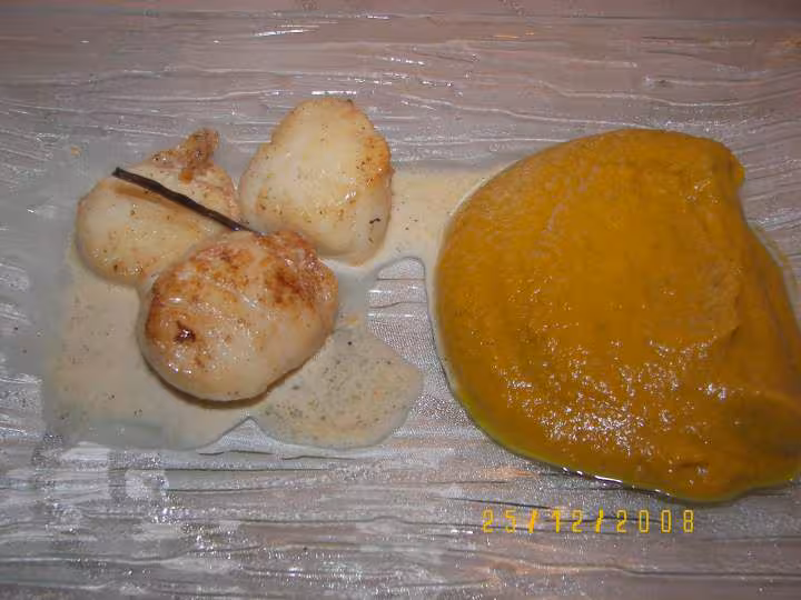 St jacques vanille puree potimarron marron