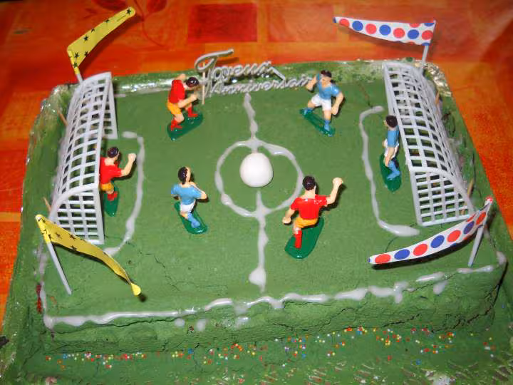 Gateau foot ball pour anniversaire kelian