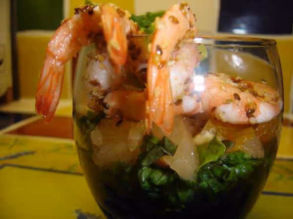 Salade fraiche pamplemousse crevette