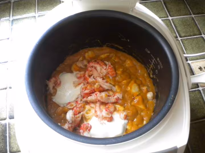 Blancs de poulet aux ecrevisses sauce homardine