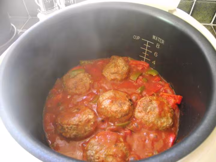 Boulette aux epices et poivrons