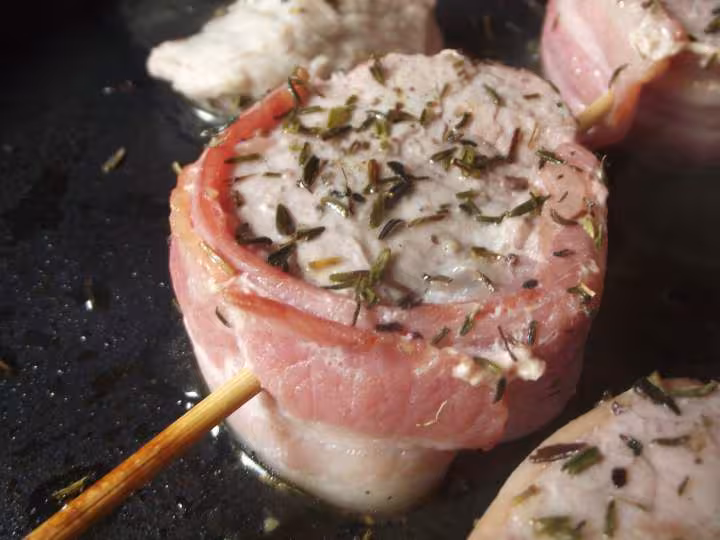 Filet mignon en robe de lard