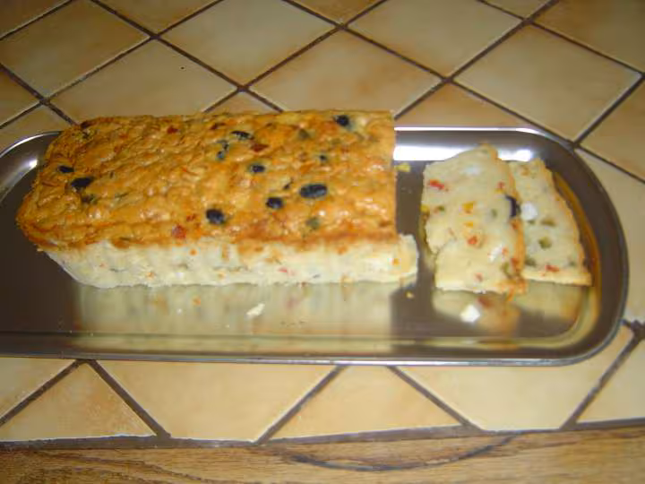 Cake poivron feta