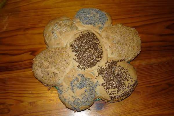Fleur de petits pains aux graines