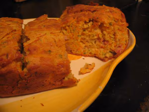 Cake sale carotte lardon