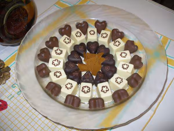 Bouchees chocolat fourrage varie le 19 dec 06