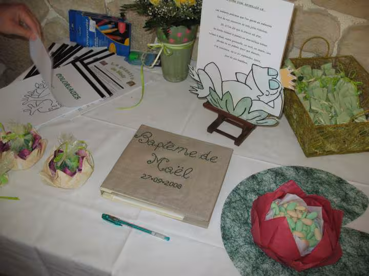 La petite table