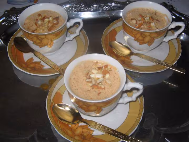 Mousse de yaourt et pralinee