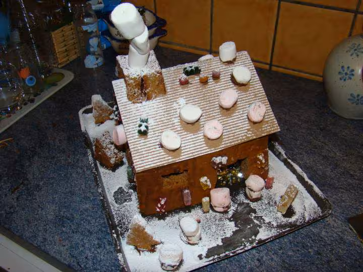 Maison pain d epice faite avec ludivine