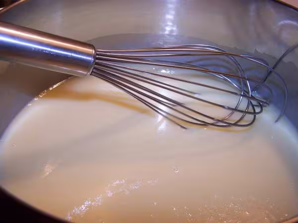 Chocolat rape fondu a la creme bouillante
