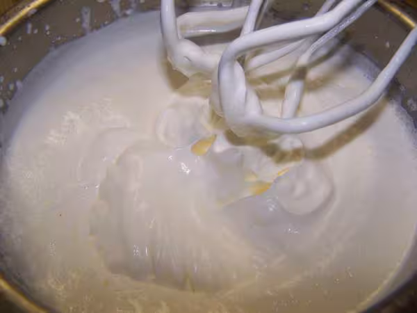 Creme apres avoir fouette 1 minute